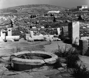 Brunnen : Delos. Brunnen (300ante/0)