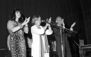 Freiburg: Kurbel, auf der Bühne, Gina, Maria Schell, [Eugen Keidel]