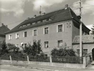 Dresden-Briesnitz, Marktweg 4. Wohnhaus (um 1925)