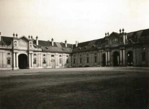 Lednice (Eisgrub). Schloss. Stallgebäude (1688-1700, J. B. Fischer von Erlach)