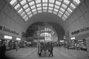 Hauptbahnhof Karlsruhe. Renovierung der Empfangshalle