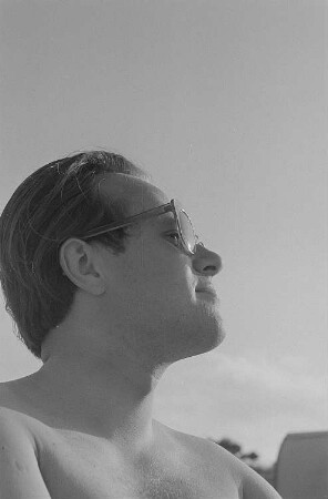 Roger Rössing mit Sonnenbrille