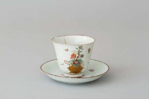 Becher mit Unterschale