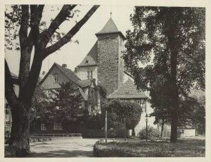Hann. Münden. Ansicht des ab 1501 errichteten Welfenschlosses Münden. 1571 erhielt das Residenzschloss sein heutiges Aussehen im Stil der Weserrenaissance