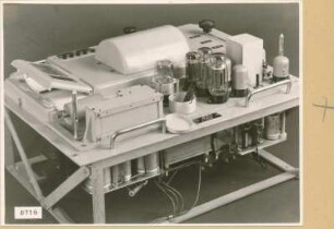 Logarithmie-Verstärker Typ 06.91010.1, Schreiber II offen; Foto 1953