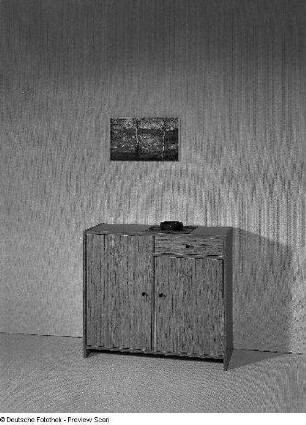 Wäscheschrank (Modell 1030)