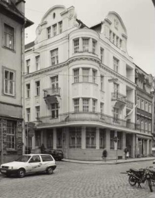 Mittweida, Verwaltungsgebäude : Mittweida, Verwaltungsgebäude (Sparkasse Mittweida), Rochlitzer Straße 11/Ecke Neustadt, um 1910, Eckansicht