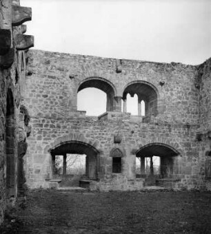 Sulz am Neckar. Burg Albeck. Palas (1140/1250)