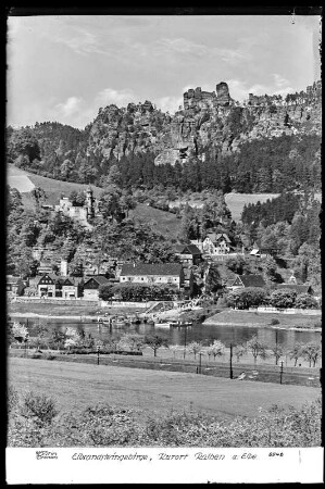 Sächsische Schweiz, Kurort Rathen an der Elbe, gegen Lokomotive-Felsen