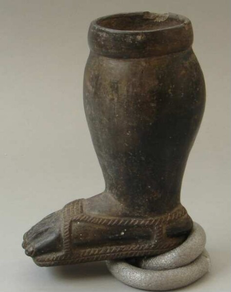 Clay vessel