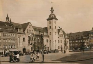 Obermarkt mit Rathaus und Brunnendenkmal : Freiberg (Sachsen), Obermarkt mit Rathaus und Brunnendenkmal Markgraf Otto des Reichen