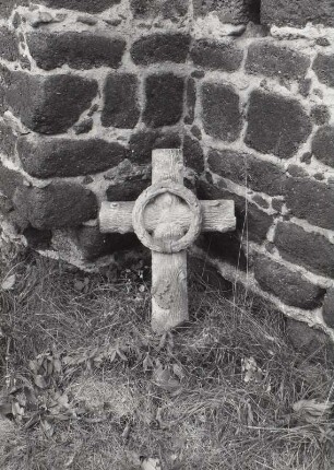 Grabkreuz, Lindena