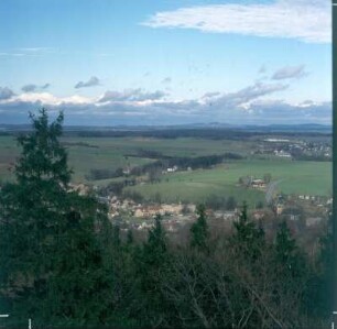 Ortsansicht vom Berg Schöne Höhe (328 m) : Dürrröhrsdorf-Dittersbach. Ortsansicht vom Berg Schöne Höhe (328 m)