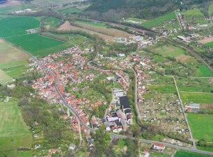 Plaue : Plaue. Stadtansicht. Luftbild-Schrägaufnahme
