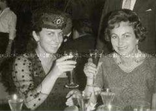 Maria Brauner, Ehefrau vom Filmproduzenten Artur Brauner und Schwester