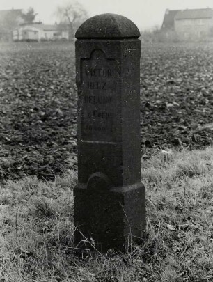 Apel-Stein Nr. 1 (Völkerschlacht-Markstein der Gruppe N [ Napoleon] des französischen Heeres)
