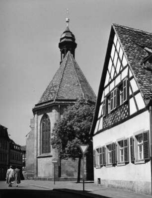 Bamberg. Straßenbild mit Elisabethkirche (1330)