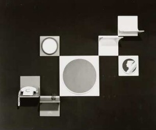Wandregale, Wandspiegel und Bilderrahmen : Leipziger Herbstmesse, 1973. PUR-Regalsystem. Kunststoff (1973; Hochschule für Kunst und Design Halle (Burg Giebichenstein)). Wandregale, Wandspiegel und Bilderrahmen