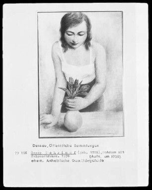 Mädchen mit Tulpenstrauß