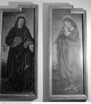 Trauernder Johannes der Evangelist einer Kreuzigungsgruppe