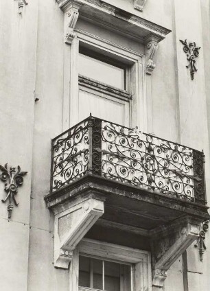 Verwaltungs- und Produktionsgebäude (Haus B)