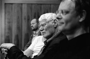 Brecht-Haus : Im Brecht-Haus; (Wilhelm Bartsch), Rolf Haufs (Mitte)