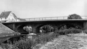 Dillbrücke; Ehringshausen, Brückenstraße (L 3282), Dill (Gew. II), Brückenstraße, Auf der Riedwies