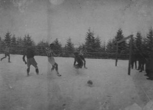 Das letzte Internationale Wintersportfest in Gablenz - ein Fußballspiel : Das letzte Internationale Wintersportfest in Gablenz - ein Fußballspiel