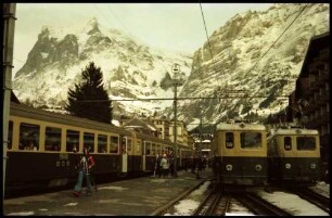 Grindelwald: Züge am Bahnhof