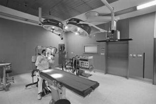 Städtisches Klinikum Karlsruhe. Inbetriebnahme des neuen Operationstraktes für die Chirurgie, Frauenklinik und Neurochirurgie