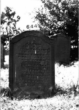Grabstein 644