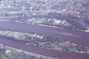 Rhein vor dem Ausbau 1962 bei Rolandswerth