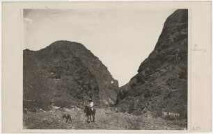 Reiter in der Schlucht bei Menocucho, Valle de Sta. Catalina (Trujillo)