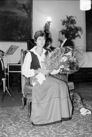 Freiburg: Kaufhaussaal; Krönung der Badischen Weinkönigin 1980 [Elvira Schmid]
