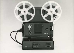 Super 8 Filmprojektor "FP 7" und elektrischer Tonkoppler "Synton FP" der Braun AG
