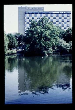 Hilton vom Zoo aus 17.5.59.
