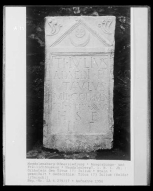 Grabstein des Titus (?) Iulius
