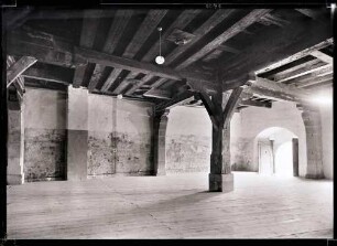 ; Erdgeschoßhalle vor der Restaurierung