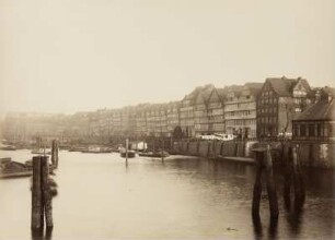 Kehrwieder von der Niederbaumbrücke gesehen