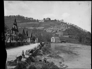 Obertsrot Ortsansicht mit Schloß Eberstein im Hintergrund