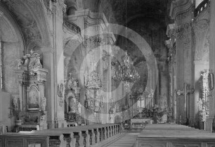 Langhaus und Chor der katholischen Kirche Brieg