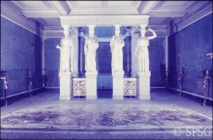 Potsdam, Park Sanssouci, Römische Bäder, Karyatiden im Caldarium.