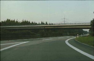 Ausfahrt aus Kreisel Südost (Iffezheim Richtung Karlsruhe) zu Nebenfahrbahn Ost (Basel Richtung Karlsruhe)