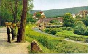 Ansicht einer Ortschaft mit Brücke