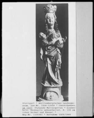 Stehende Muttergottes