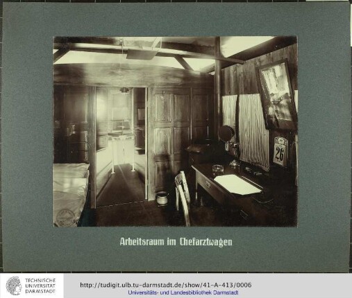Arbeitsraum im Chefarztwagen