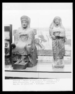 Zwei Hera-Statuetten