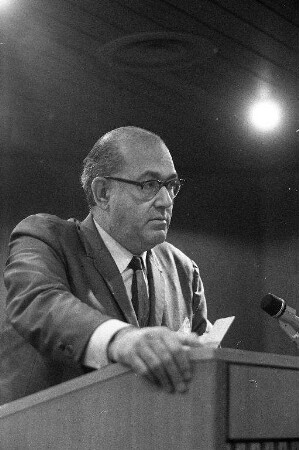 Vortrag des Schriftstellers Prof. Dr. Pinchas Lapide im Jüdischen Gemeindezentrum Karlsruhe