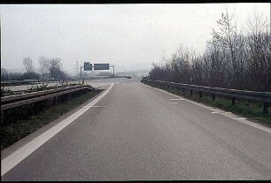 Ausfahrt aus Nebenfahrbahn (in Richtung München)