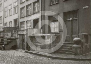 Fassade und Beischlag von Bürgerhaus Frauengasse 28 in Danzig